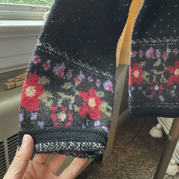 Vintage black and floral wool button down sweater - Picture 9 of 12